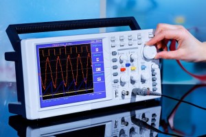 Hand adjust oscilloscope